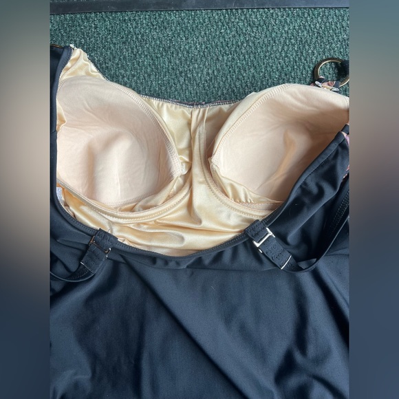 CAROL WIOR / animal print and black swimsuit / 18W - Picture 7 of 11